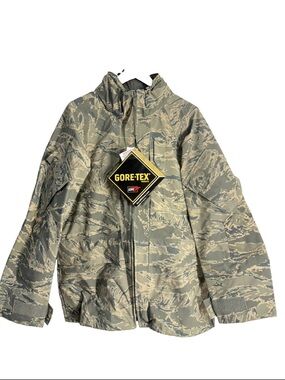 USGI All Purpose Environmental Clothing System (ECWCS) GORE-TEX Parka L Short